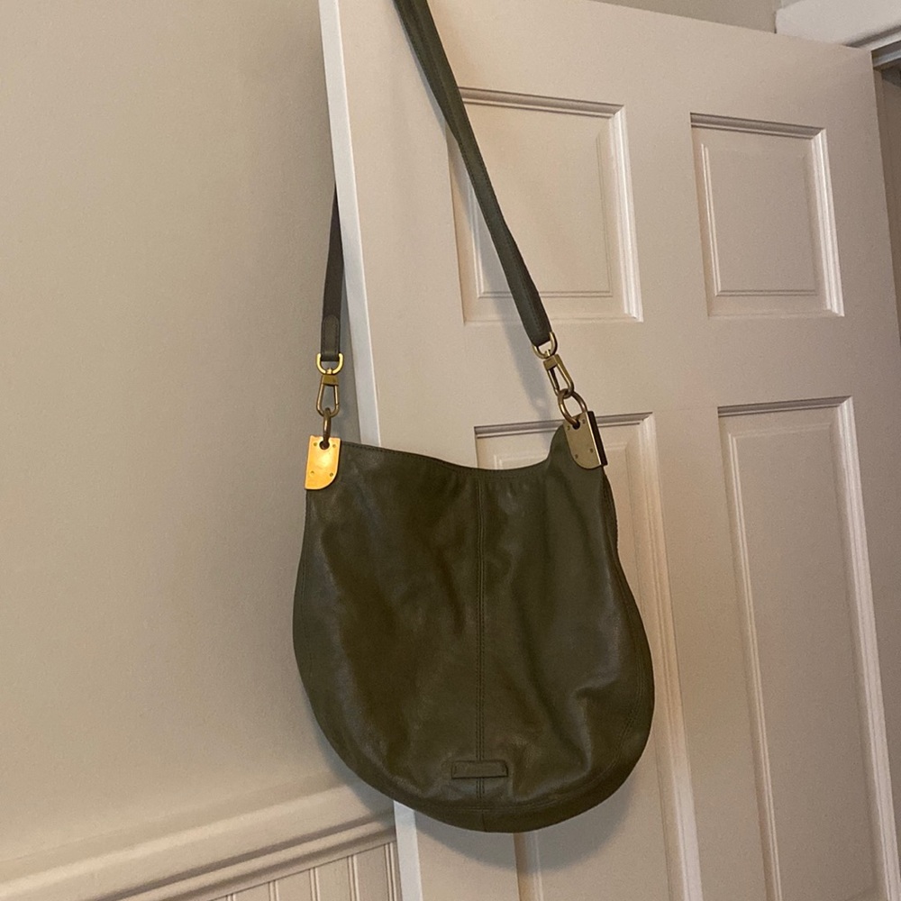 Crossbody purse